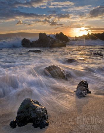 Pa'ako Dancing Water