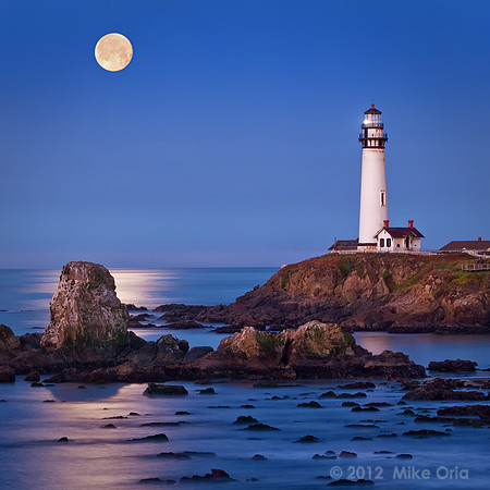 Moon & Lighthouse